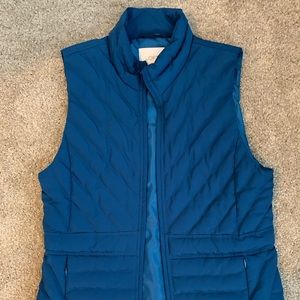 LOFT puffer vest